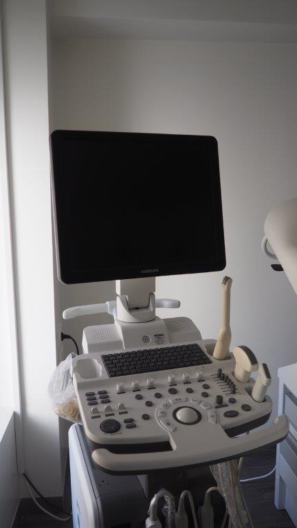 Használt SonoAce R7 típusú szülészeti-nőgyógyászati ultrahang készülék Használt SonoAce R7 típusú szülészeti-nőgyógyászati ultrahang készülék