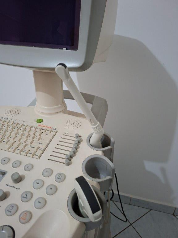 Használt fekete-fehér ultrahang készülék Használt fekete-fehér ultrahang készülék